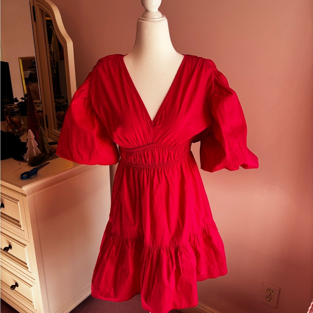 Puffy Sleeved Coral V-Neck Dress